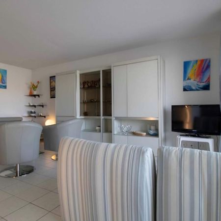 Apartment With Balcony And View On The Port Fréjus Dış mekan fotoğraf