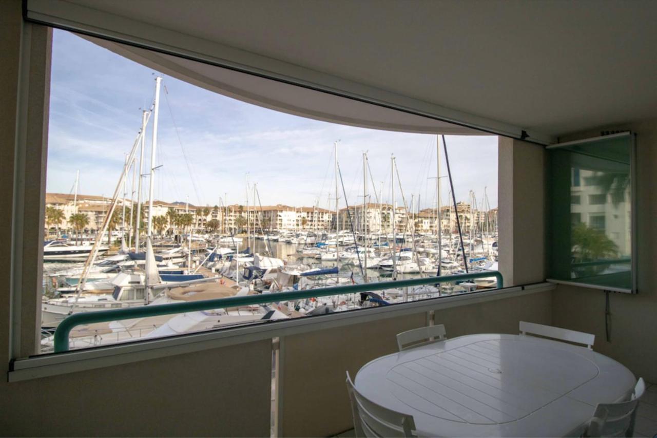 Apartment With Balcony And View On The Port Fréjus Dış mekan fotoğraf